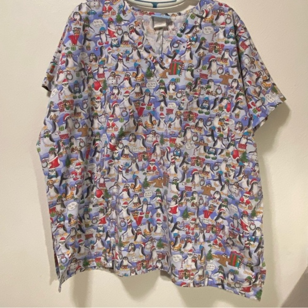SB Fashion Scrubs Women’s 3XL Penguin V Neck Pull Over Loose‎ Stitches On Side